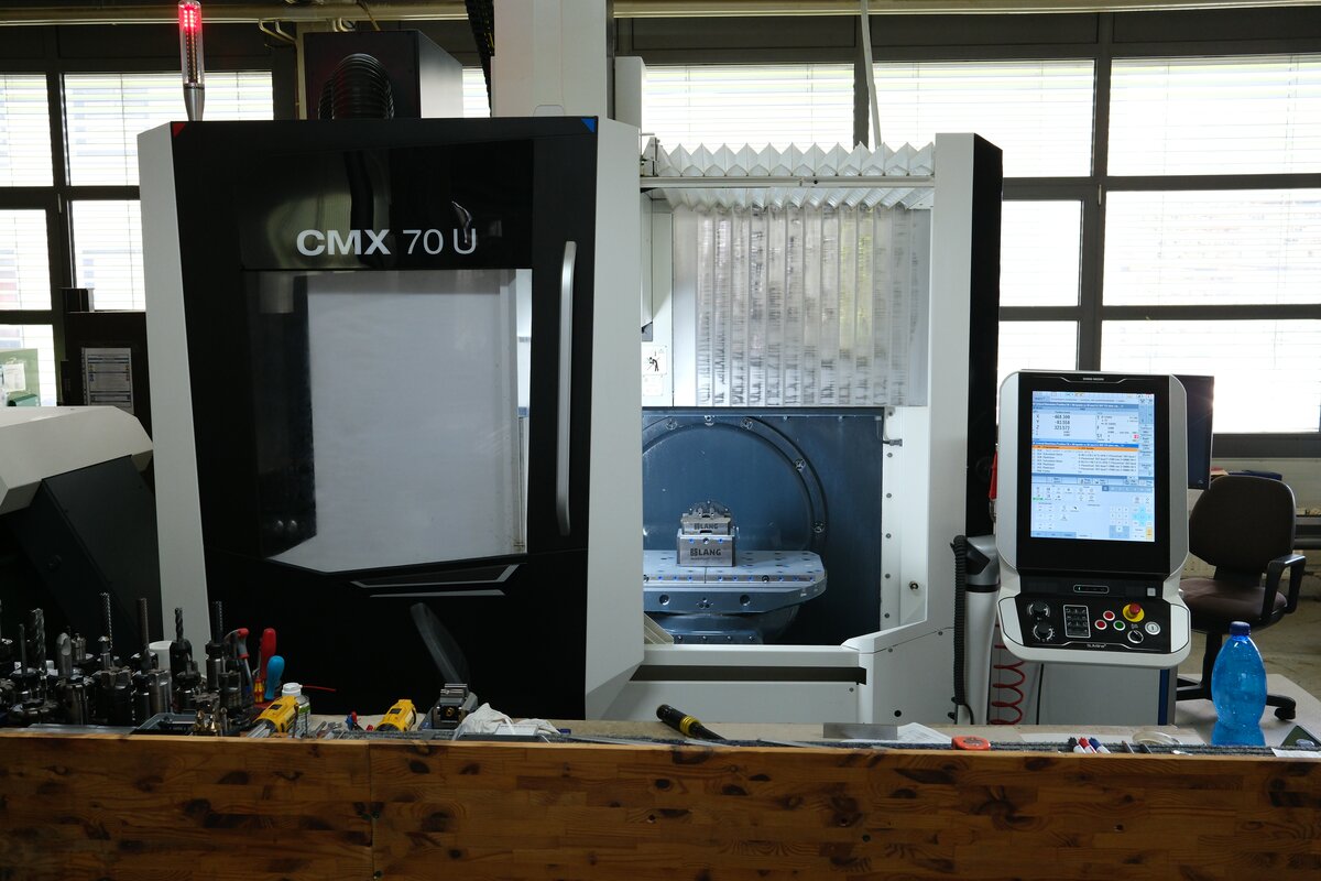 5-axis machining centre in the CAD-IS production in Karben, Germany